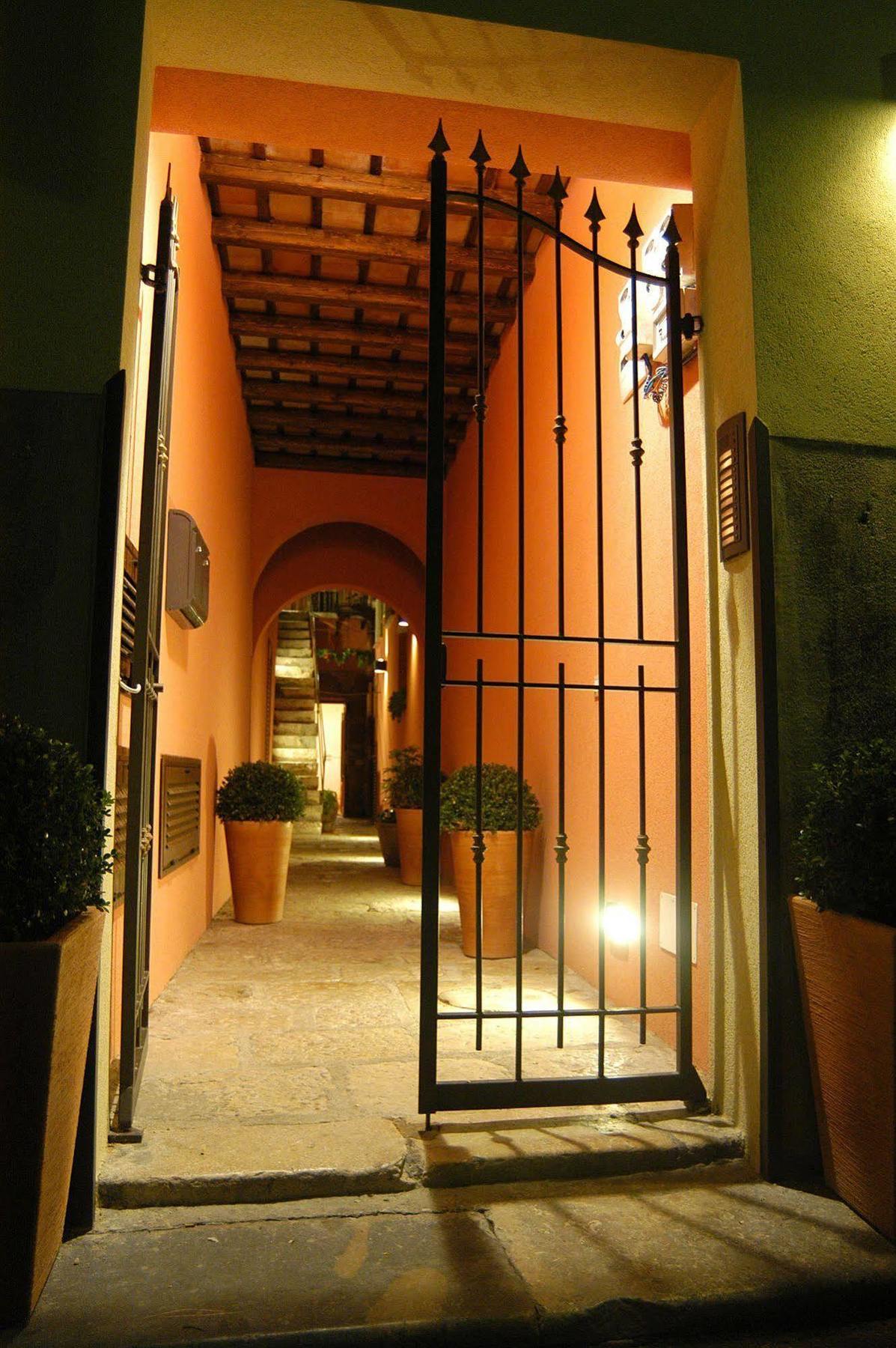 Il Cortile Fiorito Apartamento Trapani Exterior foto